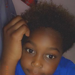 Meet your Posher, Devin